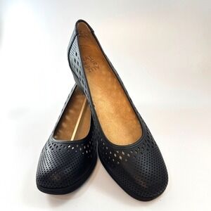 NWOT Naturalizer Brina Black Perforated Wedge Pumps Womens 10M Round Toe Slip On
